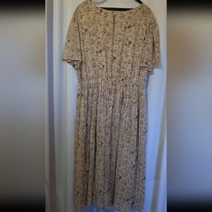 Hayden Tan Floral Design Maxi Dress Size 2XL Pleated Skirt Lined Cottage Core